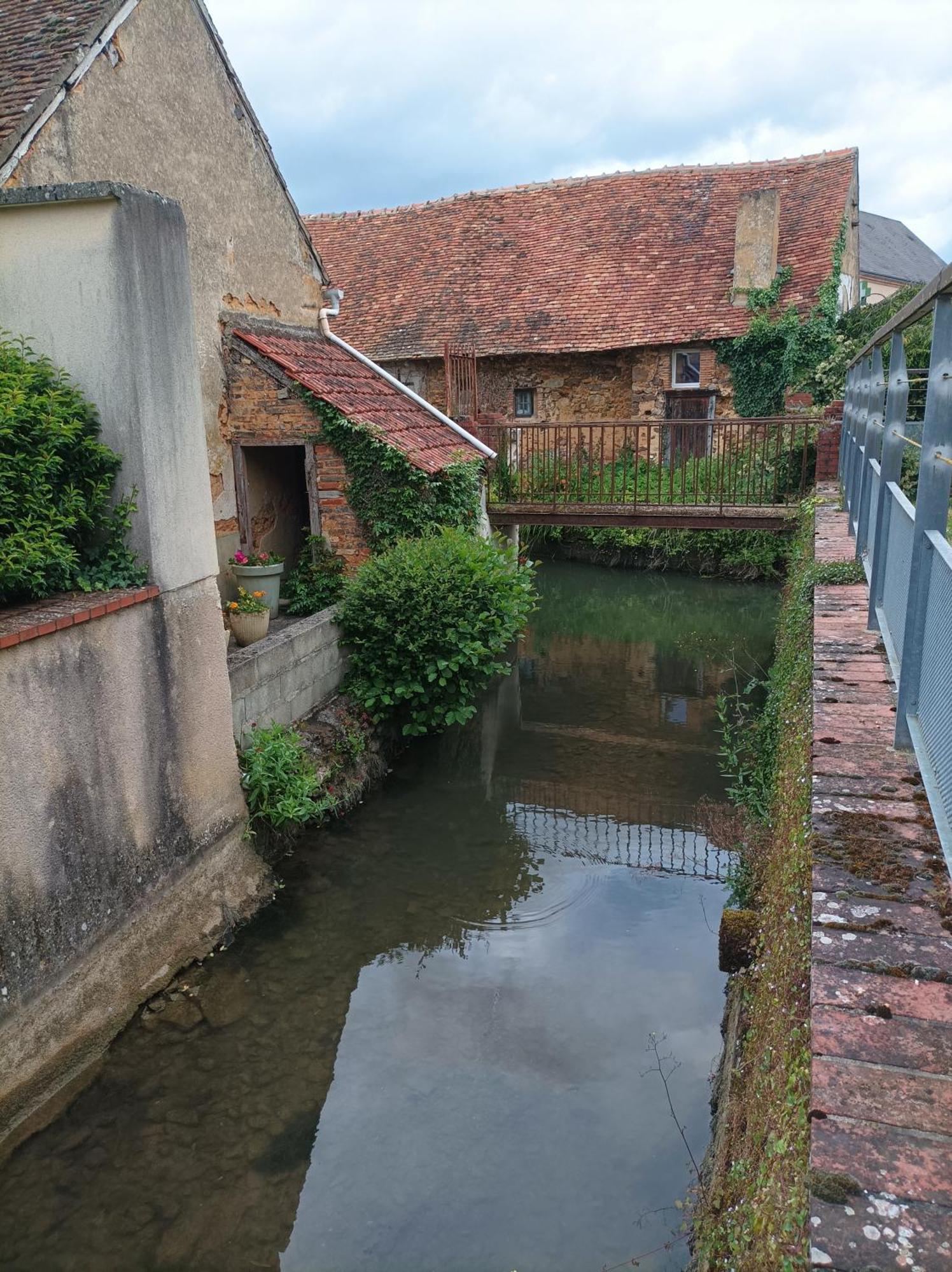La Maison Au Bord De L'Eau Gracay المظهر الخارجي الصورة